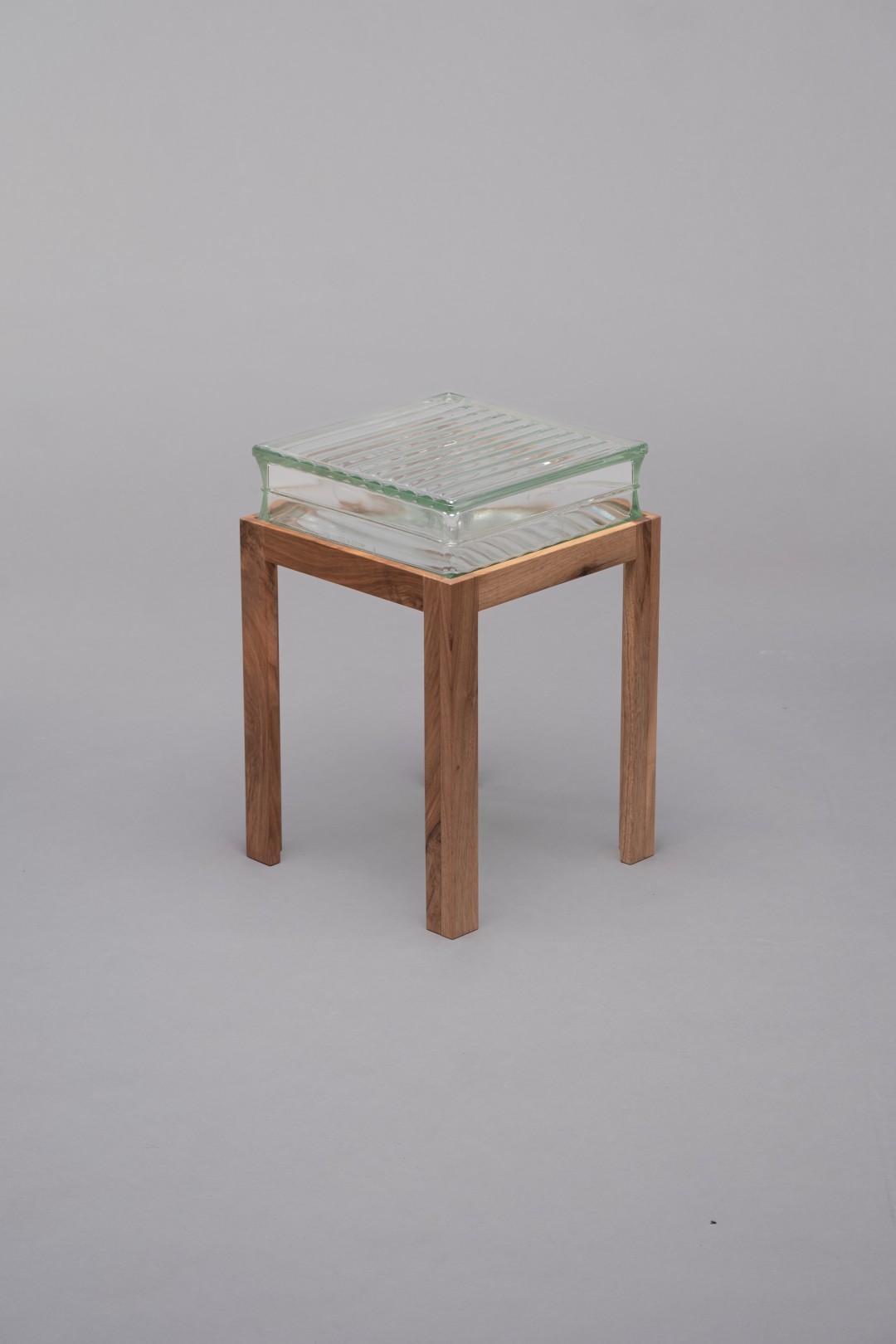 DEFA WALNUT Medium by Tomà