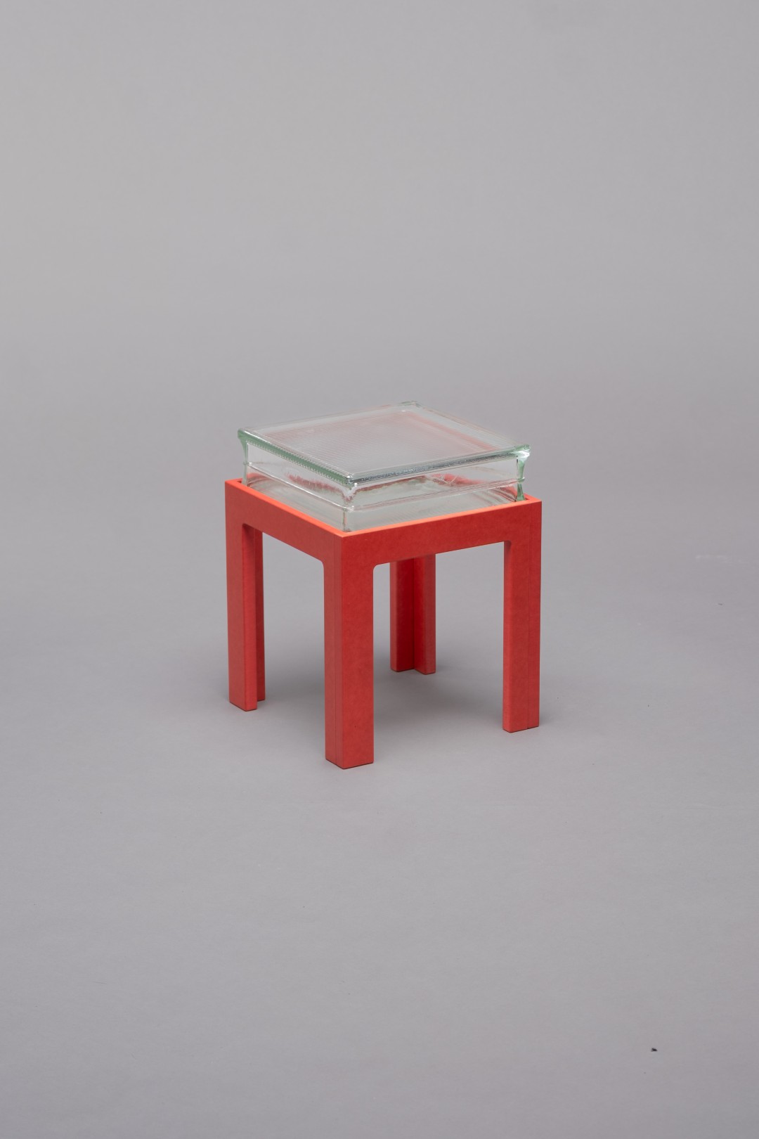 DEFA RED Small by Tomà